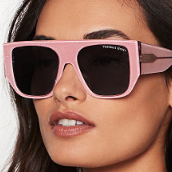 Victoria’s Secret Oversized Flat Top Sunglasses NWT main image 6